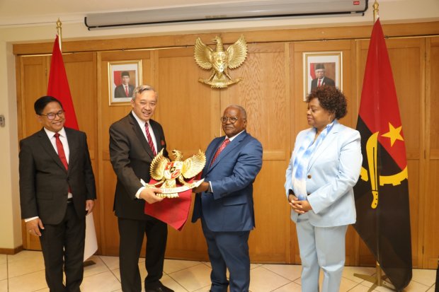 Primeiro Cônsul Honorário da Indonésia em Angola toma posse