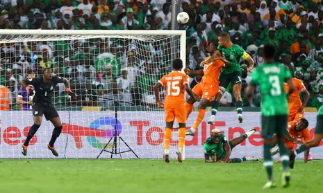 intervalo ; Nigéria 1  – Costa do Marfim 0 : final da Taça das Nações Africanas